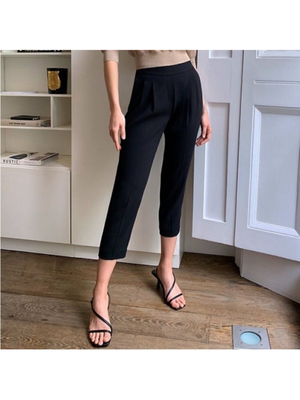 Aritzia Babaton Blk Cropped Pleated Pull On Dressy Trouser Pants Elastic Waist 2
